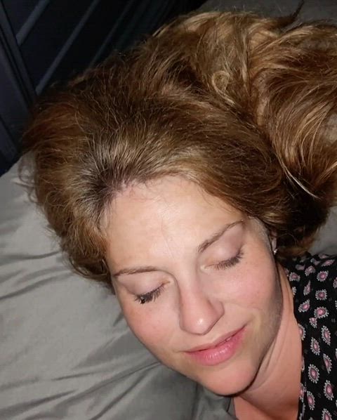 I love waking up to a facial : video clip