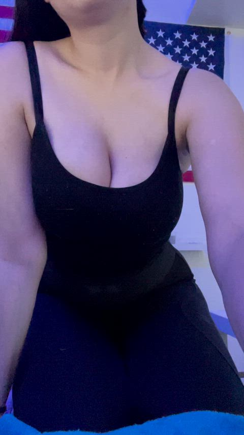 i would say soft boobs are the best boobs : video clip