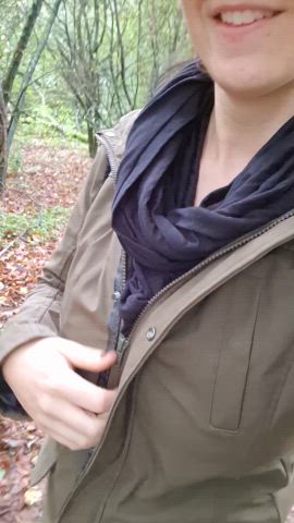 my hangers need some air : video clip