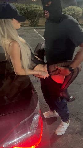 Pull over hubby, I can’t wait until we get home : video clip