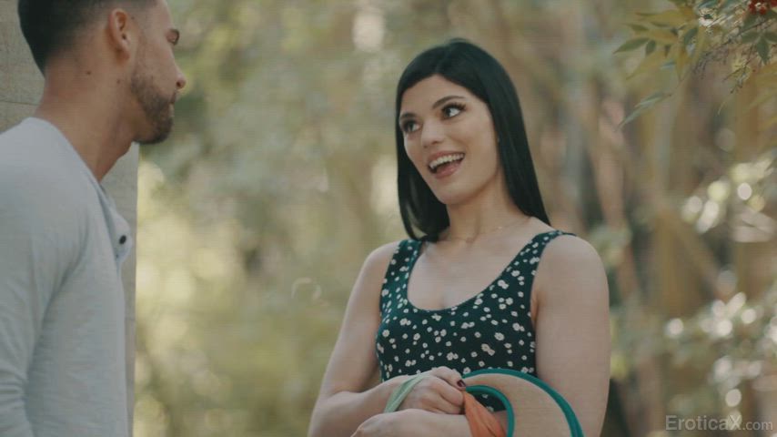 Sadie Blake in “Isn’t That Cheating?” : video clip