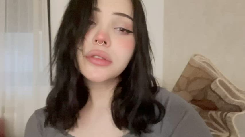 Feeling cute, gooners? Pump that cock of yours before the busy day starts : video clip