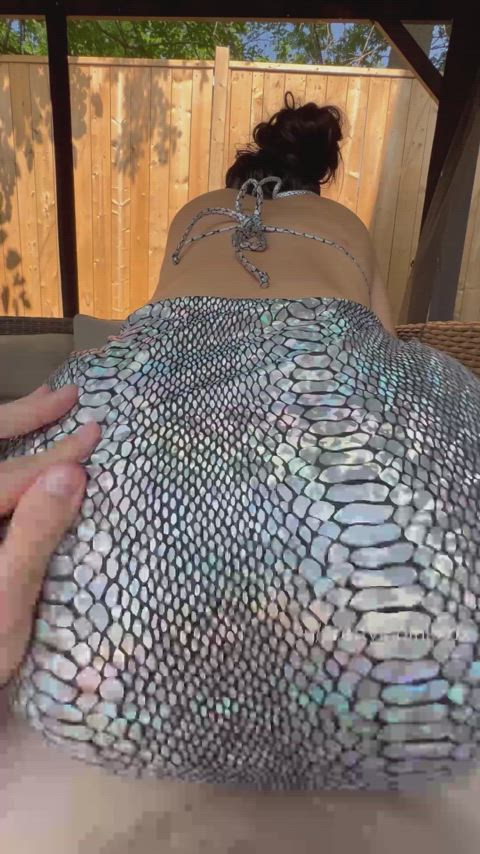 Tugging on that cock 💕 : video clip