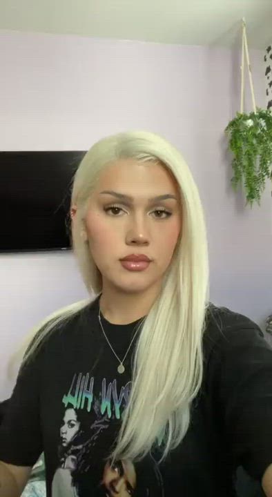 Blonde Daisy is a next level goon trigger : video clip