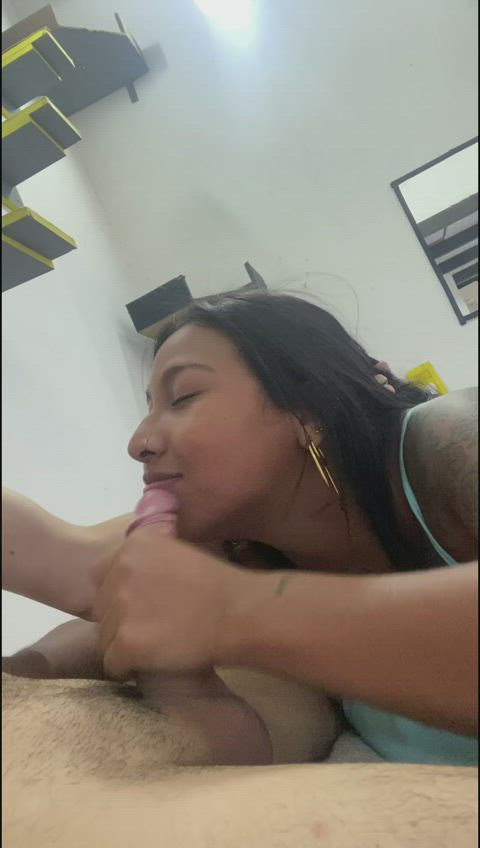 eye looking getting stick : video clip