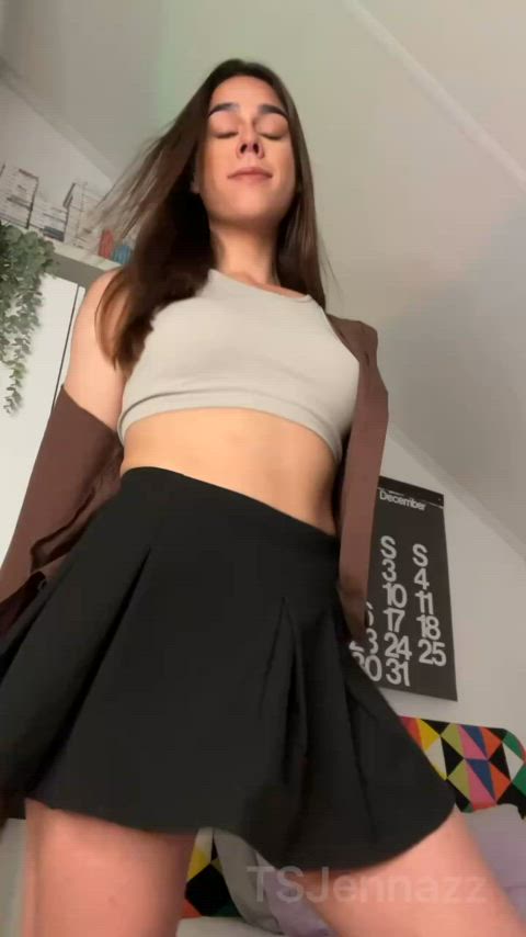 What’s that under your skirt gooner? : video clip