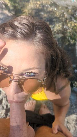 We almost get caught as Rianna Forbes sucks me while hiking in BC : video clip