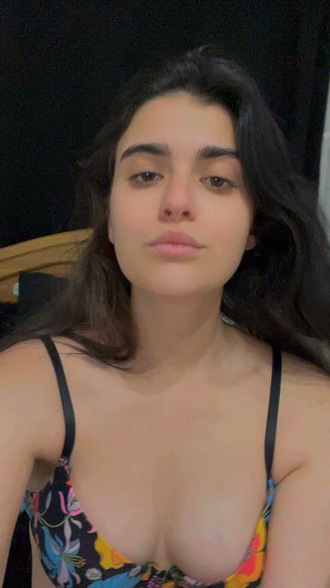 do you fuck girls who don't wear makeup : video clip