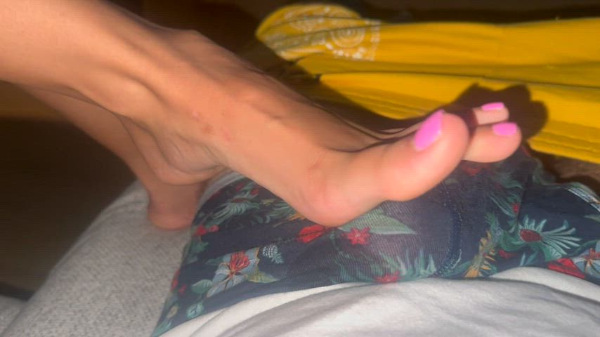 I made him cum under his pants🥰 he has never been too sensitive, but that’s how much he loves my feet😍 and you? : video clip