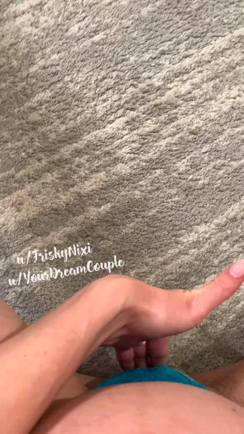 While pregnant I loved watching another woman fuck my husband : video clip