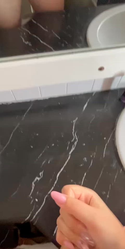 Reposting one of our favourite camshot, should we do more?🤭💦 : video clip