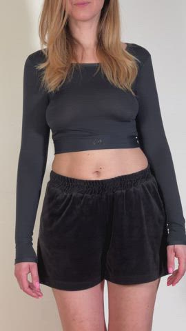 Could my unshaven grace win your cock's race? : video clip