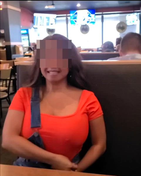 I love flashing diners near Charlotte : video clip