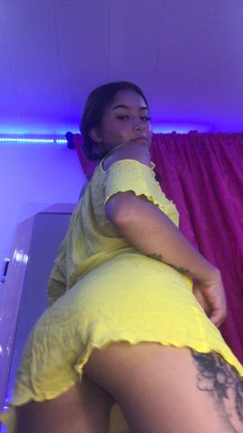 Good view from down there : video clip