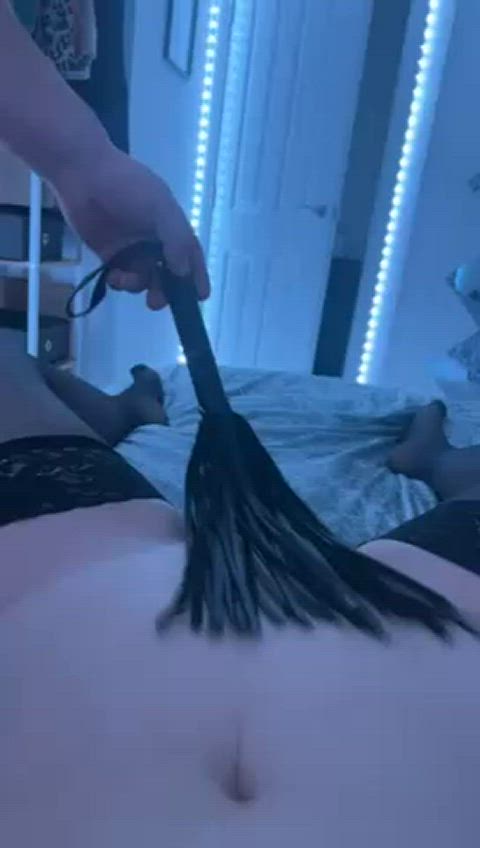 Sit outside and listen to me with your friend : video clip