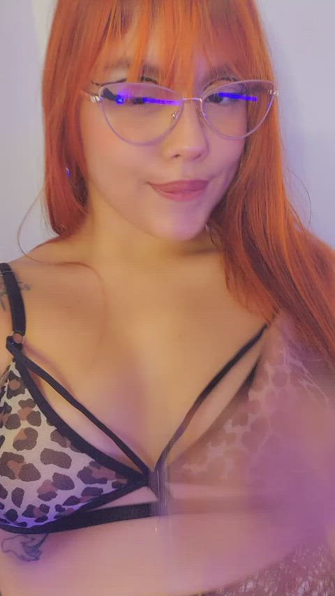 My boobs are … fill the missing word ;) : video clip