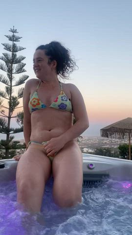 Where are the men who like hairy pussy?! : video clip