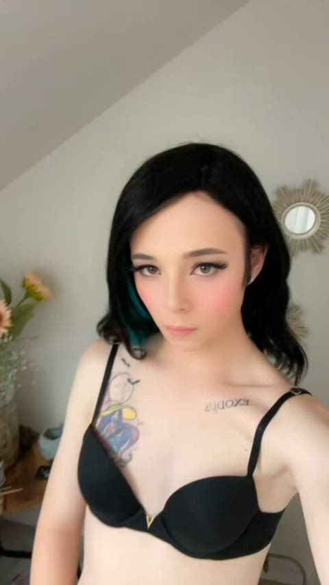 Dont worry GOONER, it's only gay if you cum in my mouth-- my throat is as straight as it gets! 😋 : video clip