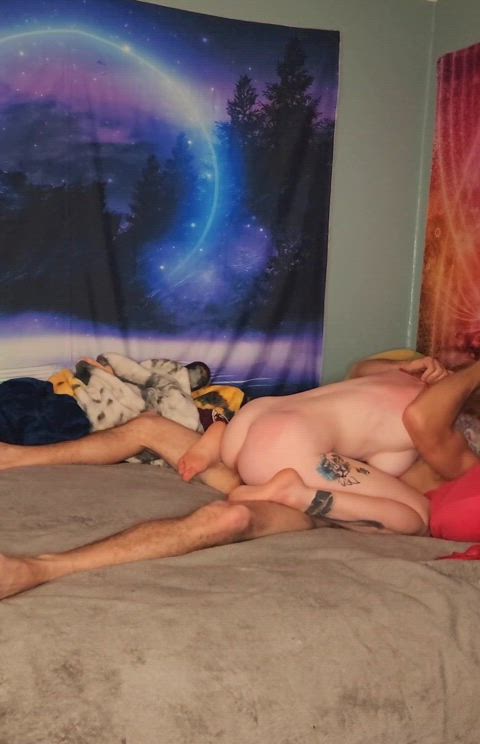 Grind on you : video clip