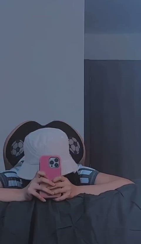 Imagine that ass on ur lap 😛 : video clip