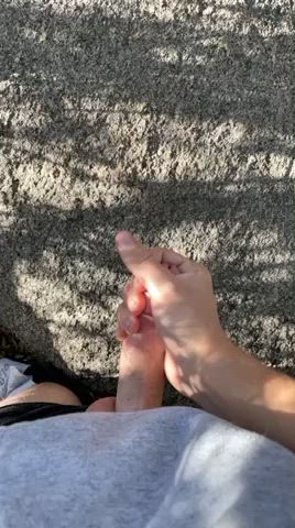 Draining outside : video clip