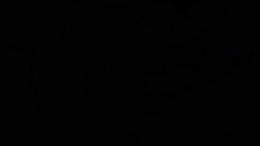 Finishing the job with my pretty white toes : video clip