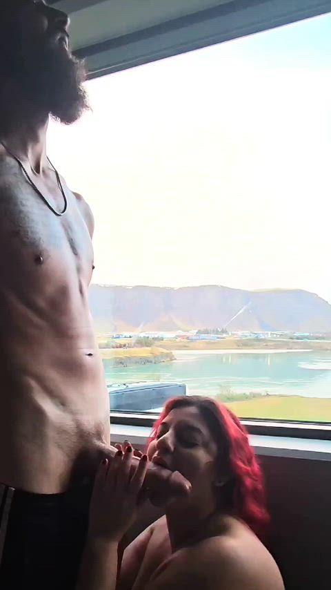 Using her throat while admiring the beauty of iceland : video clip