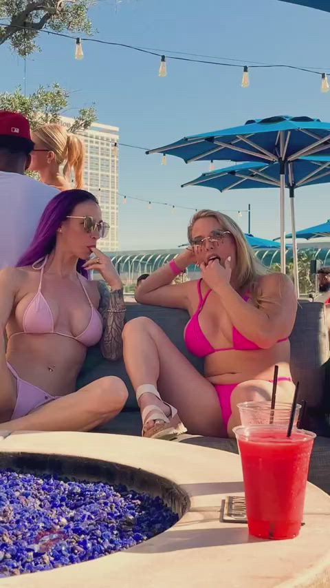 Nothing wrong with a bit of exhibitionism : video clip
