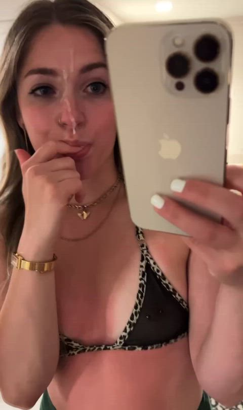 He let me crash in his hotel room in Vegas so I let him cum on my face : video clip