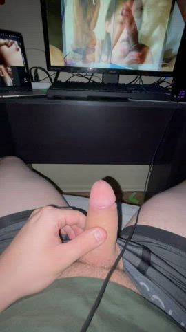 I want to suck cock in my goon cave : video clip