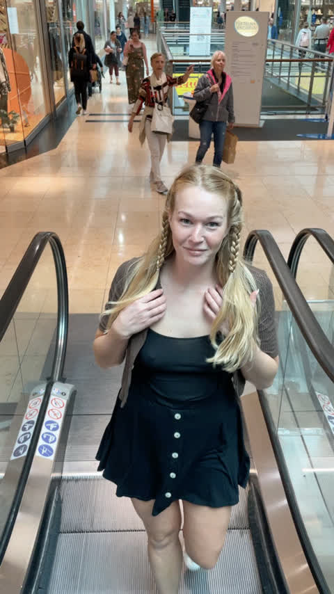 Watch me as I get eye contact with the guy on the other side lol! honestly loved it! : video clip