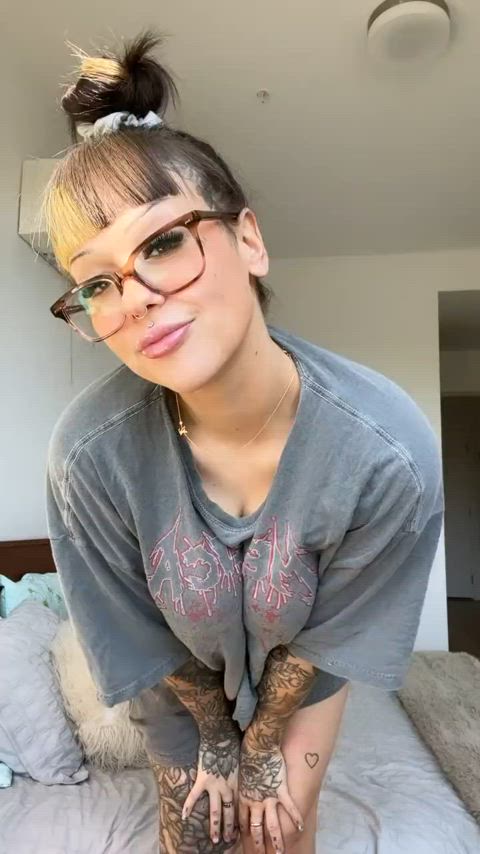 Perfect goon fuel. I’m such a leaking mess right now : video clip