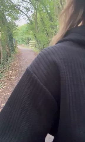 OMG, a guy just caught me doing this 🙈🙈🙈 : video clip