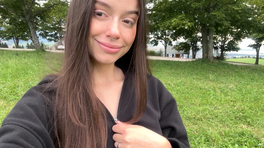 Im feeling horny and waiting for you : video clip