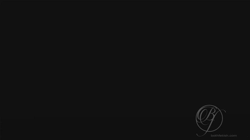 Put me on display and use me : video clip