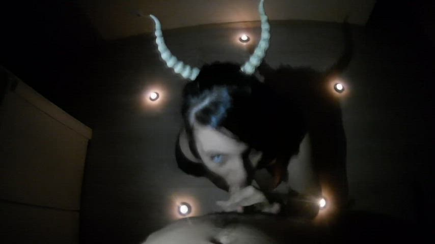 Sexy demon drinking cum from her victim : video clip