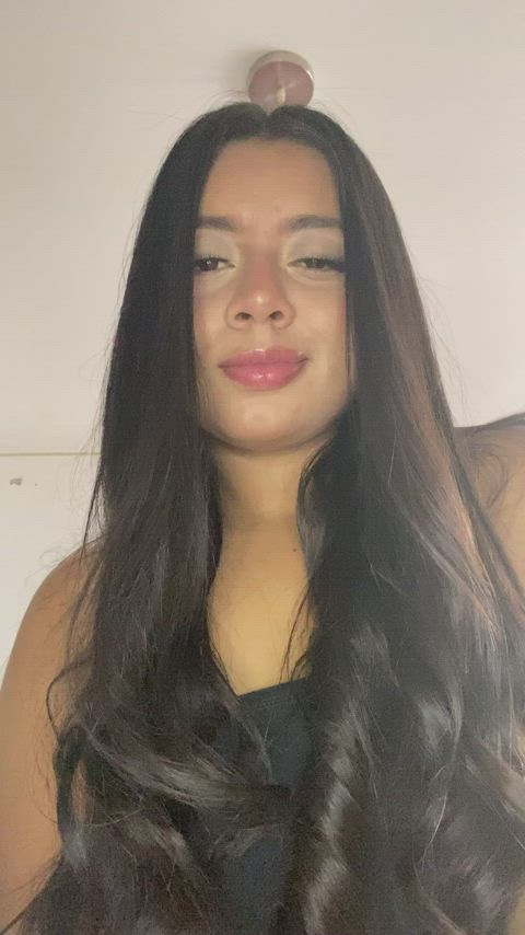 Do men here appreciate small boobs like mine : video clip