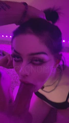 just a free-use goth throat ✨ : video clip