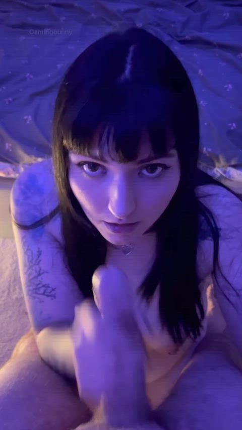 Goth babes get me so fucking gooned : video clip