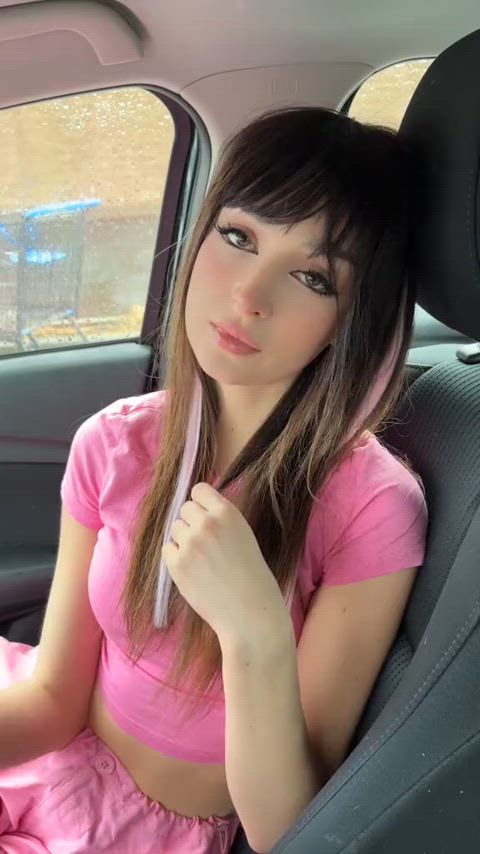 Say Hi if you accept nude pics from a petite girl : video clip