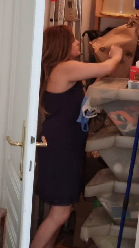 Trained to suck on command 24/7 : video clip