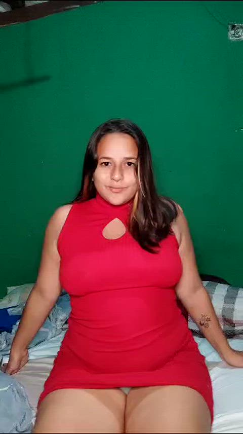 girl in red is waiting for love and a good fuck : video clip