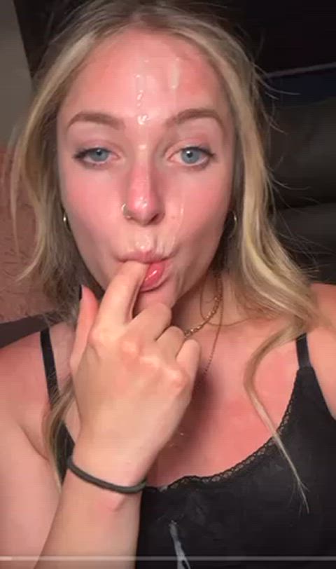 can’t decide between facials and swallowing so I do both :) : video clip