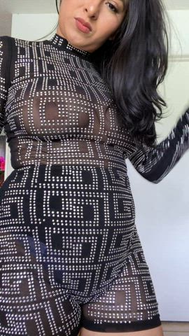 Would you rip this dress of me gooner? Latina milfs love that : video clip