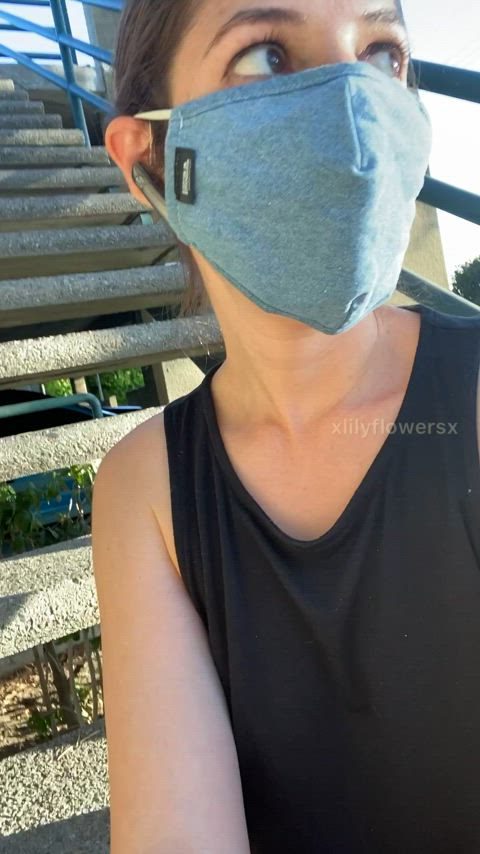 I’ll show you my pussy whenever you want : video clip