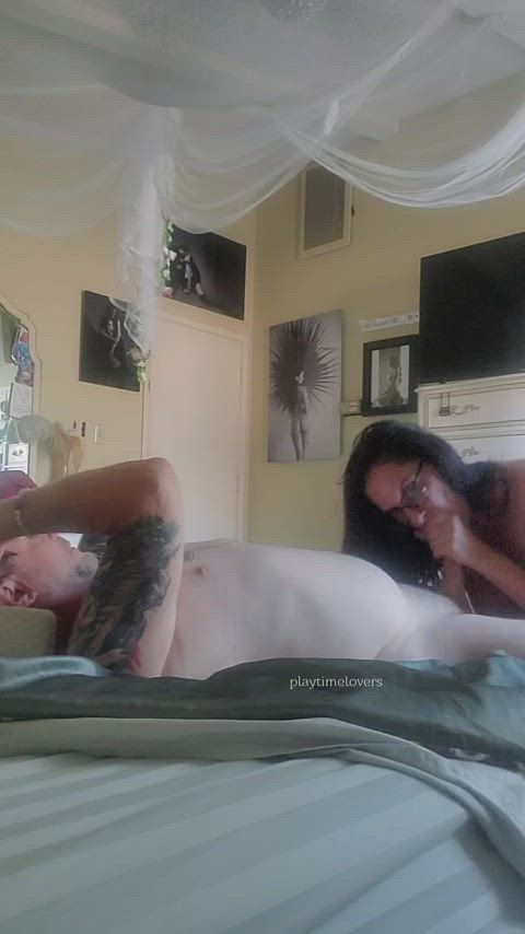 I didn't stop sucking until he came in my mouth : video clip