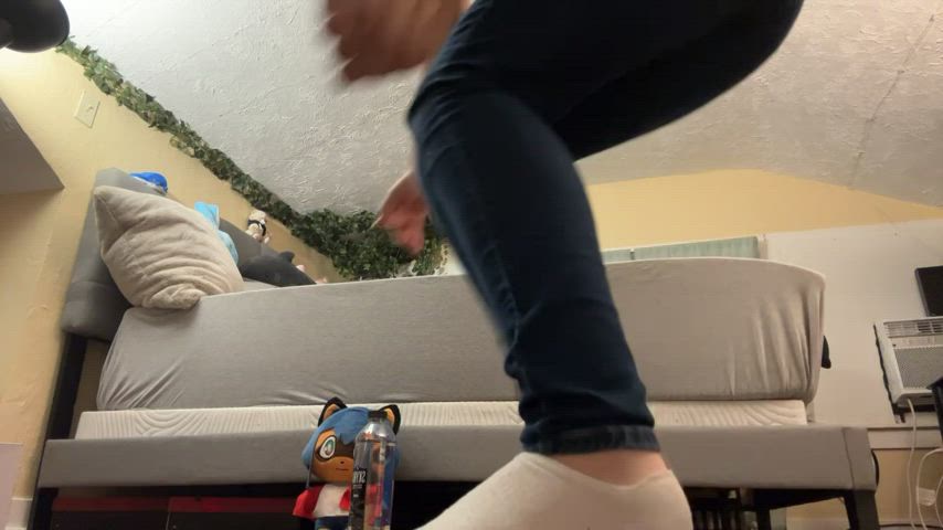 use my butt to goon :D : video clip