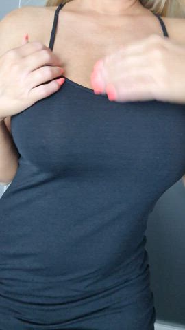 These chicks need a lot of cum : video clip