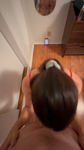 I get on my knees right when he walks in the door : video clip