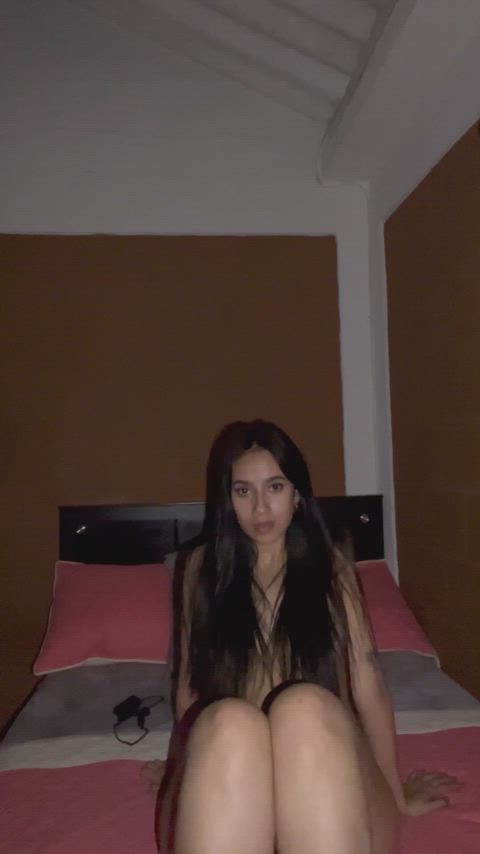 Would you eat my 18 yo latina ass if you knew that my parents are in the next room? : video clip